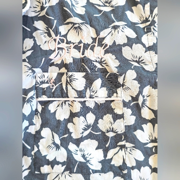 Victoria's Secret Bride Gray/Blue & White Floral Button up Pajama Top Pink Trim - Picture 2 of 11